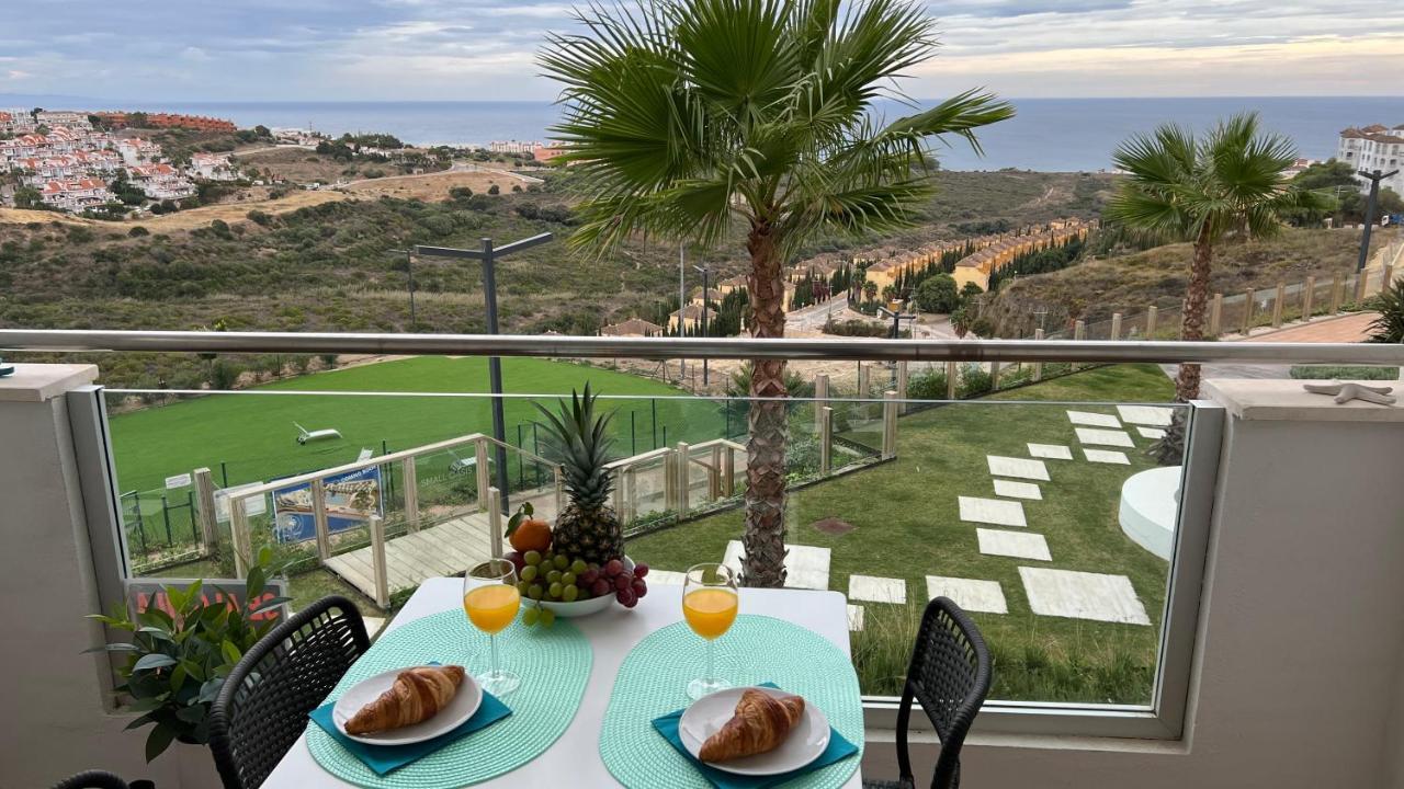 Apartment Beautiful New With Direct Sea View, First Line!! *