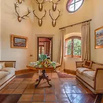 La Casa Roja