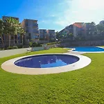 Differentflats Paradise Village Families