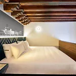 Tandem Torres De Cadiz Suites