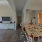 Near Clot & Sagrada Familia Apartment