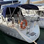 Boat In Badalona For Up To 6 People