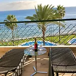 Mi Capricho A17 Beachfront Apartment