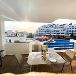 Beautiful New Apartment With Sea View