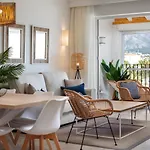 Frontline Beach & Sea Views - 2 Bedrooms - 2 Bathrooms - Puerto Banus Apartment