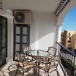 Perfect Location Close To Beach