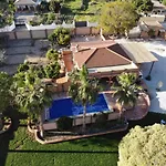 Villa Mandolyn