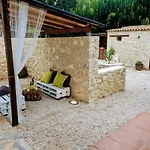 Country Villa Guest Suite & Private Pool