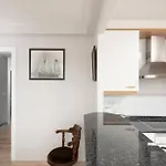 Casa En Corme Encima Del Mar