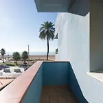Apartamento En 1Era Linea Mar Con Terraza De 25M2