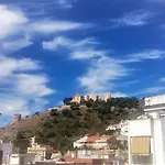 Renovated Apartment Steps Away From The Beach