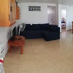 Piso Entero En Semi Sotano Con Piscina Salina Privada