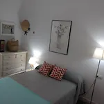La Casita De Las Ventanas Verdes