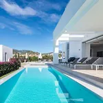 New Luxurious 4-Bdrm Villa Next To Beach/Golf — La Finca