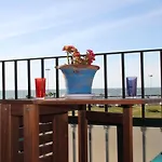 Cosy Apartment With Sea View In Chipiona 50 M²