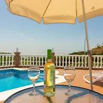 Villa Andalucia: Cerca De Todo, Intimidad Y Espacio