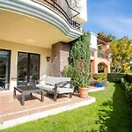 Casa Del Oro