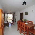 Apartamento En Segunda Linea Playa Cargador Pascua Albert Villas