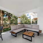 By Riva - Elegant, 2 Bedroom Apartment In Dama De Noche Puerto Banus