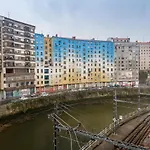 Old Bilbao Con Vistas A La Ria