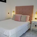 Villa Malvasia & Lotus Apartments With Sea Views By Hello Homes Sitges