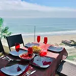 La Choza Vip Turquesa En La Serena, Frente Al Mar