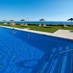 Spacious 3 Bedrooms Apartment Side Sea View