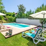 Villa Alegria - Option Of Heated Pool - Sleeps 8