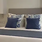 Sitges Spaces Oasis Suites- 4 Bedroom, 4 Ensuite Bathrooms, Terrace, Pool, Sitges Centre
