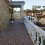 Chalet Con Encanto Y Piscina