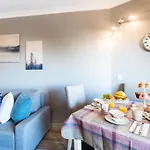 Beachfront Apartment Puerto Marina