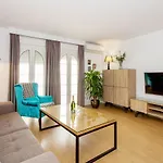 Kuros House