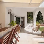 Villa Fun En La Playa De Los Monteros, Marbella
