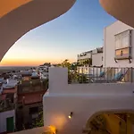 Casa La Muralla