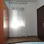 Una Llar Amb Vista A L'Ampolla