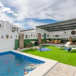 Villa Zalea Real -Super Ideal Grupos, Piscina !