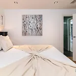 Luxurious Beachside In The Heart Of Puente Romano