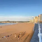 Luminoso Y Acogedor A Un Paso De La Playa Registro Turismo Vut 2467 As