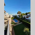 Neu Renoviertes Strandappartment Mit Meerblick