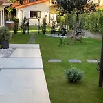 Adosadoduplex Adaptado En Zona De Playa Ideal Familias