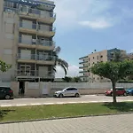 Estudio Con Patio En Daimus Ninos Y Mascotas Consultar