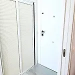 Skol 521. Fantastic Studio On The Beachfront For Holiday Rental.