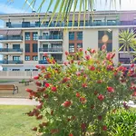 Homeholidaysrentals Adara