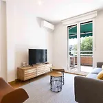 Munibe - The Rentals Collection