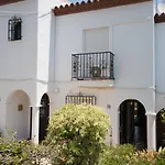 Urb. La Hacienda, 16