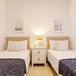 Del Parque Flats Candelaria Rincon