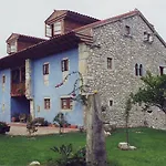 El Ama De Llaves