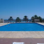 Marina View Modern Apartment