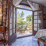 Apartamentos Gaudi Style