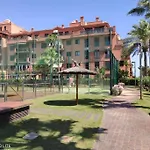 Elegante Apartamento En Playa Granada & Golf